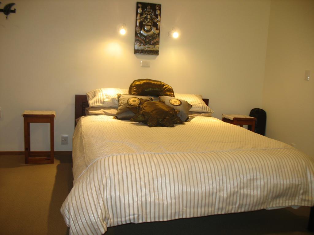 Rosalie On Albert B&B Whitianga Chambre photo