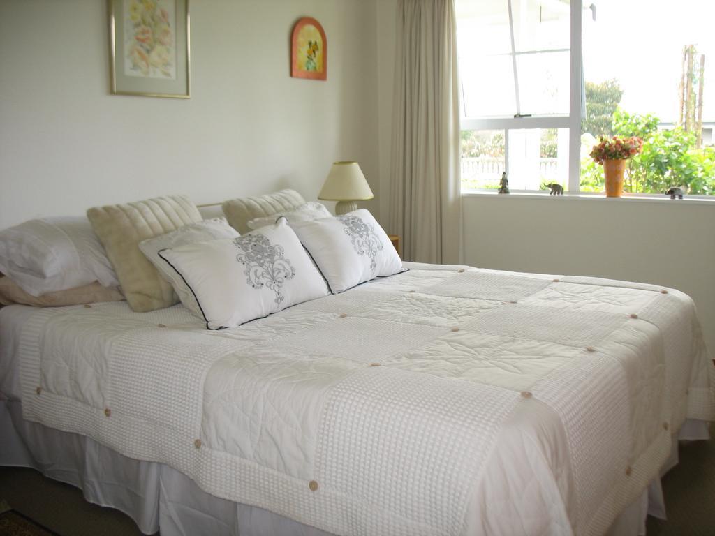 Rosalie On Albert B&B Whitianga Chambre photo